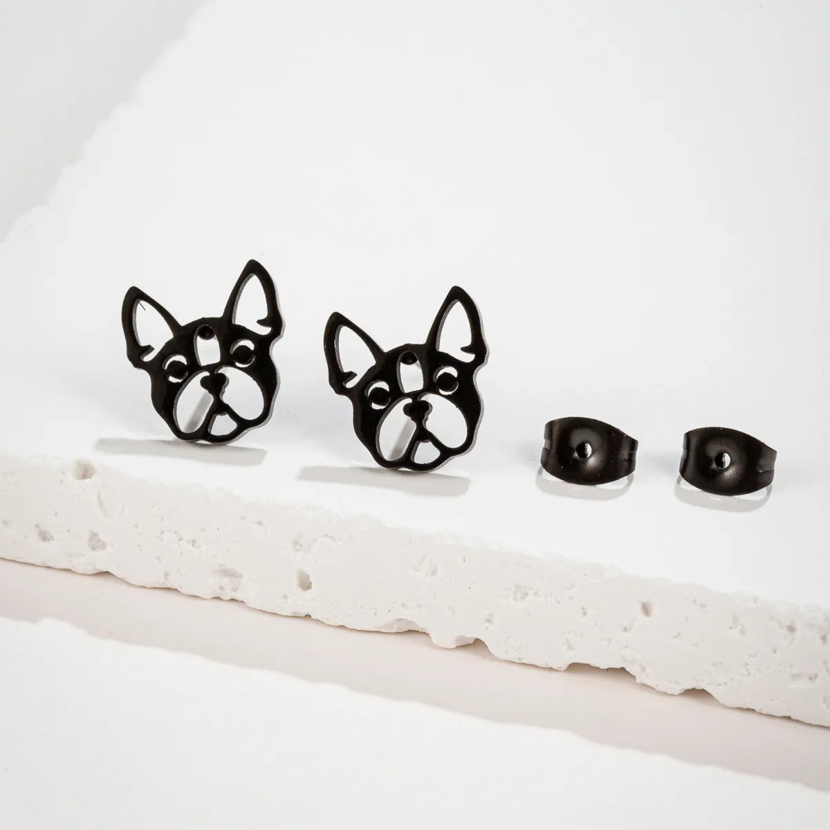 1 Pair Simple Style Dog Hollow Out Stainless Steel 18k Gold Plated Ear Studs