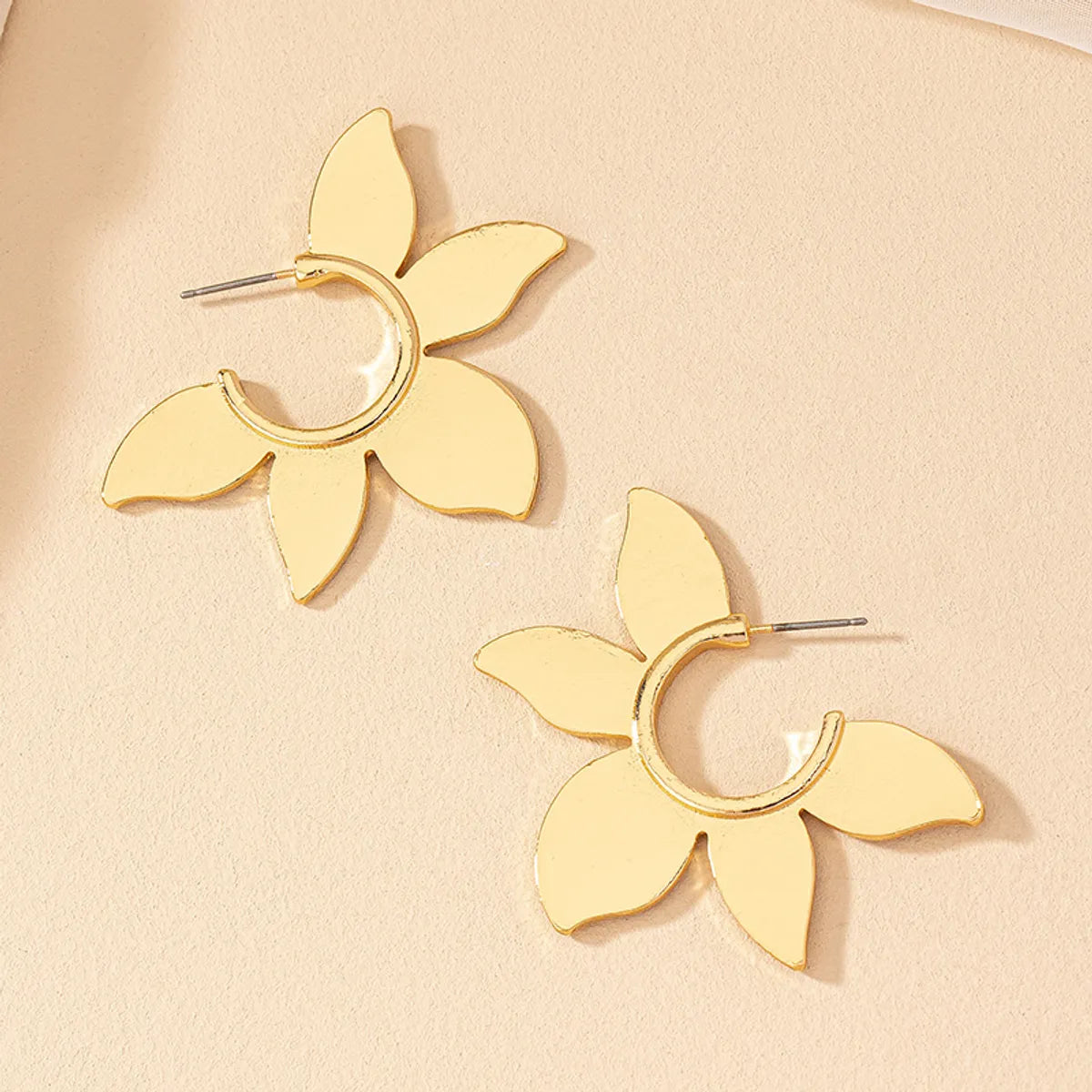 1 Pair Simple Style Flower Alloy Ear Studs