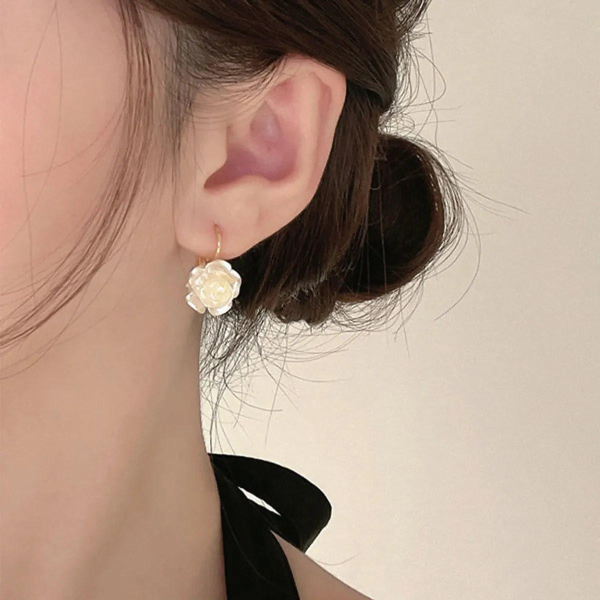 1 Pair Simple Style Flower Alloy Patchwork Women's Earrings