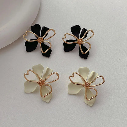 1 Pair Simple Style Flower Plating Copper Ear Studs