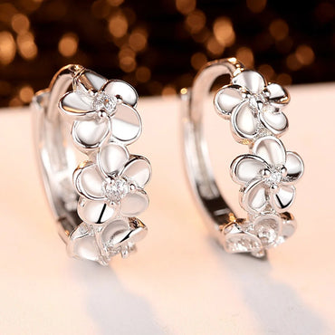 1 Pair Simple Style Flower Copper Plating Inlay Rhinestones White Gold Plated Hoop Earrings