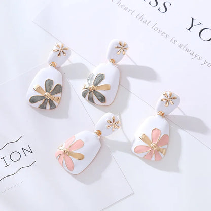 1 Pair Simple Style Flower Enamel Alloy Drop Earrings