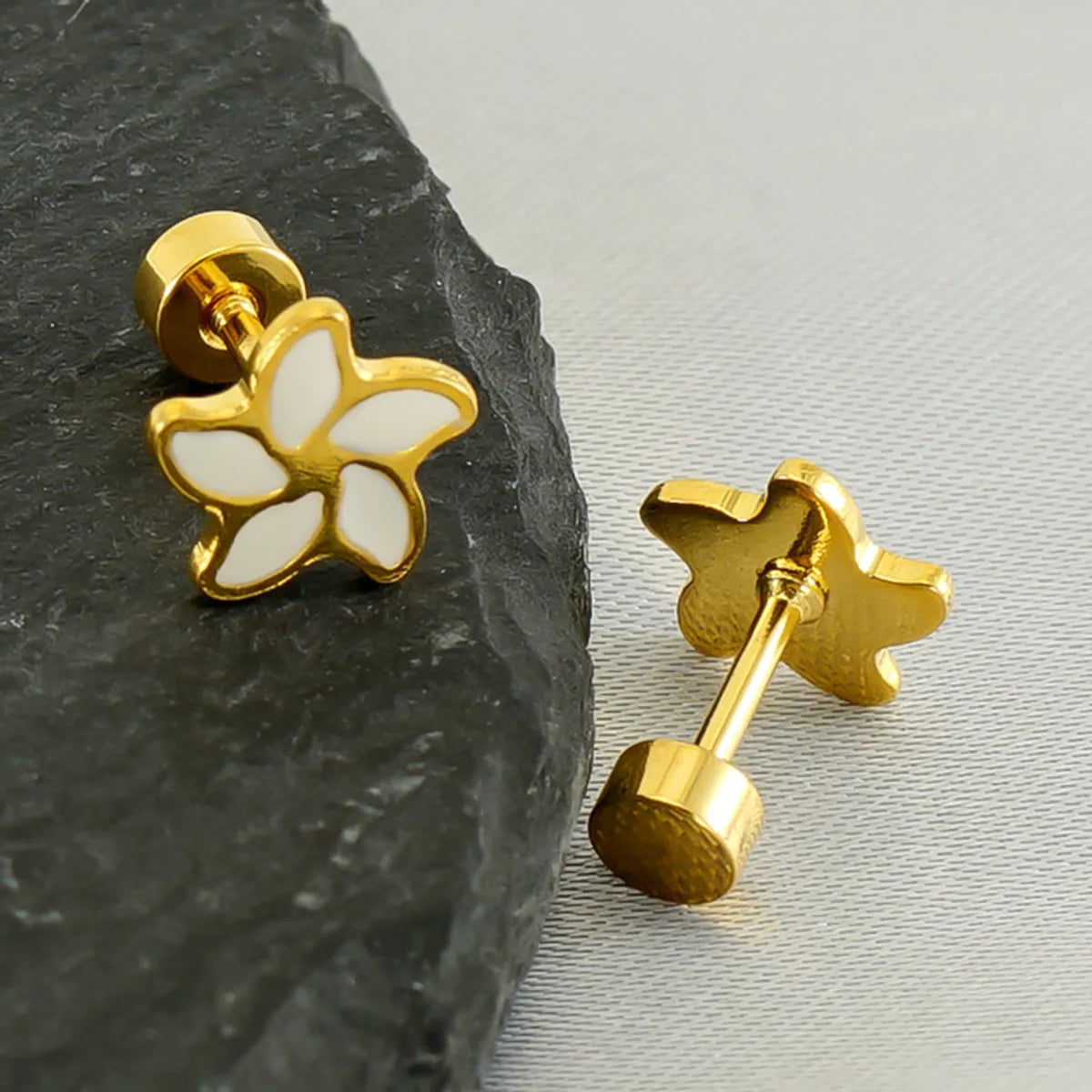 1 Pair Simple Style Flower Enamel Plating Stainless Steel Ear Studs