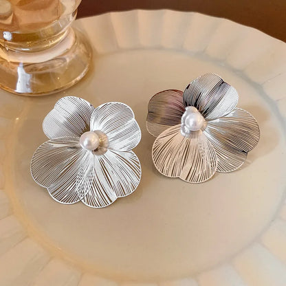 1 Pair Simple Style Flower Inlay Copper Pearl Ear Studs