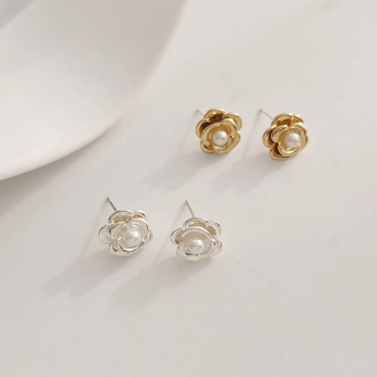 1 Pair Simple Style Flower Plating Alloy Ear Studs