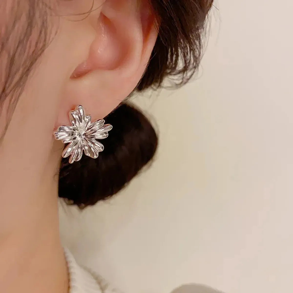 1 Pair Simple Style Flower Plating Copper Ear Studs