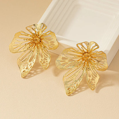 1 Pair Simple Style Flower Plating Hollow Out Metal Ear Studs