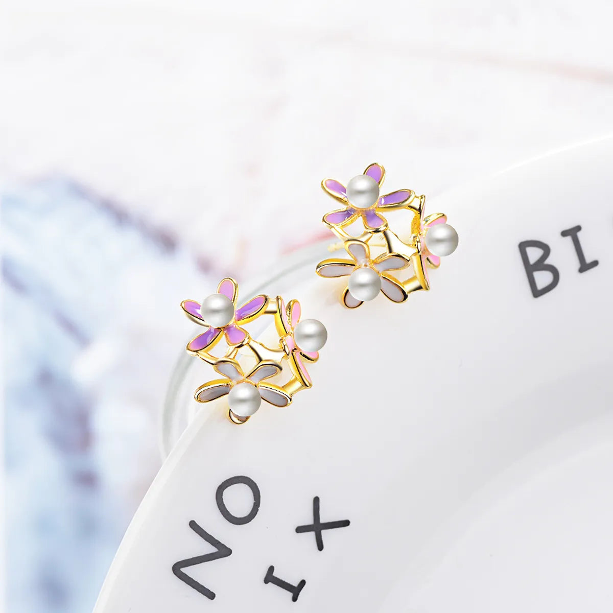 1 Pair Simple Style Flower Plating Inlay Copper Pearl Zircon 24k Gold Plated Ear Studs