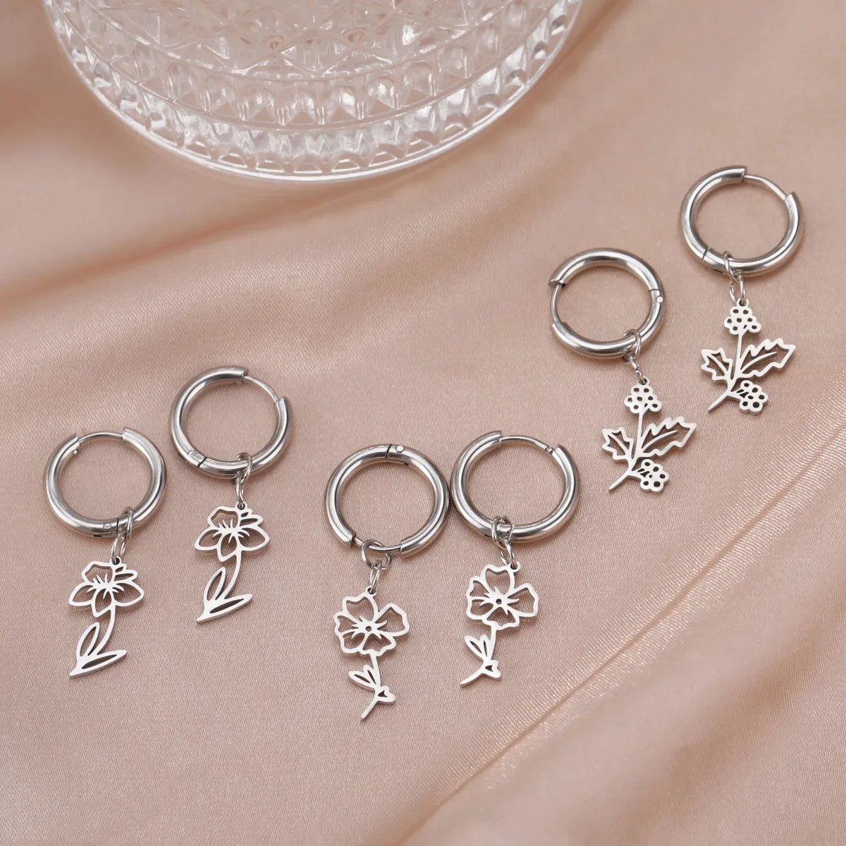 1 Pair Simple Style Flower Plating Stainless Steel Drop Earrings