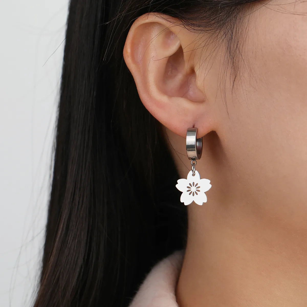 1 Pair Simple Style Flower Plating Stainless Steel Drop Earrings