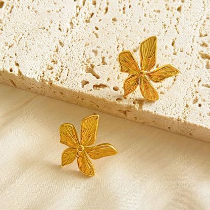 1 Pair Simple Style Flower Plating Titanium Steel 18k Gold Plated Ear Studs