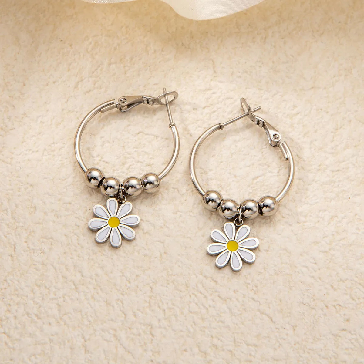 1 Pair Simple Style Flower Plating Titanium Steel Earrings