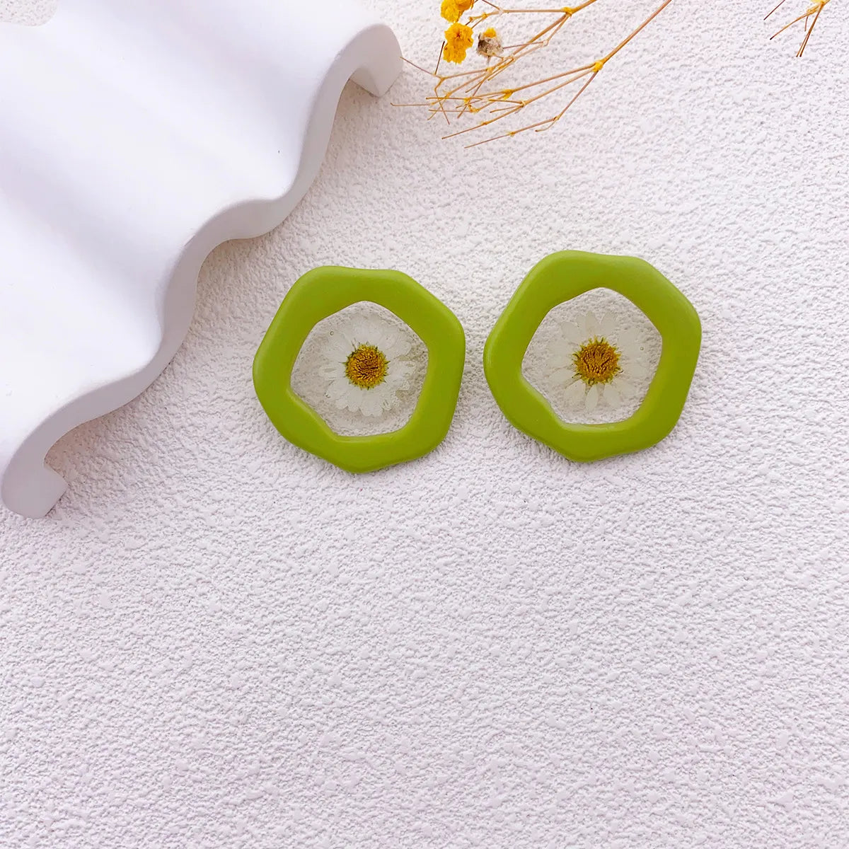 1 Pair Simple Style Flower Printing Plastic Resin Ear Studs