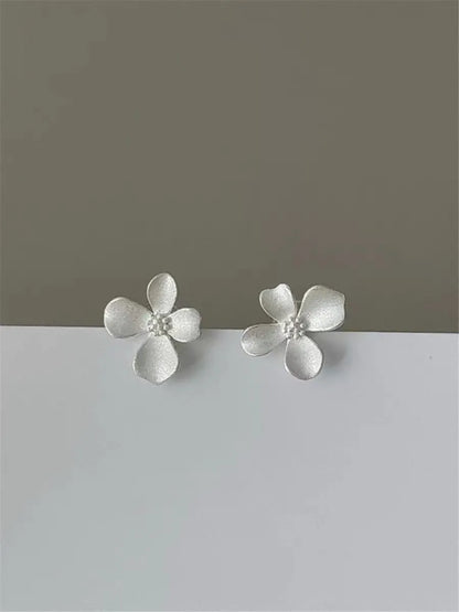 1 Pair Simple Style Flower Sterling Silver Ear Studs