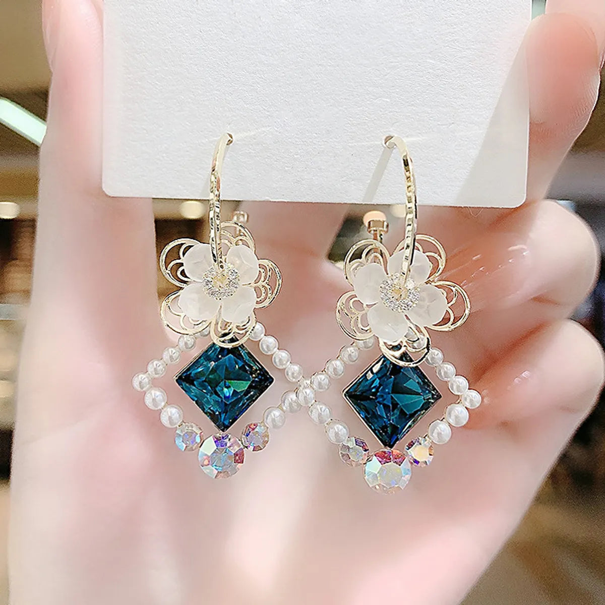 1 Pair Simple Style Geometric Alloy Plating Inlay Crystal Women'S Drop Earrings