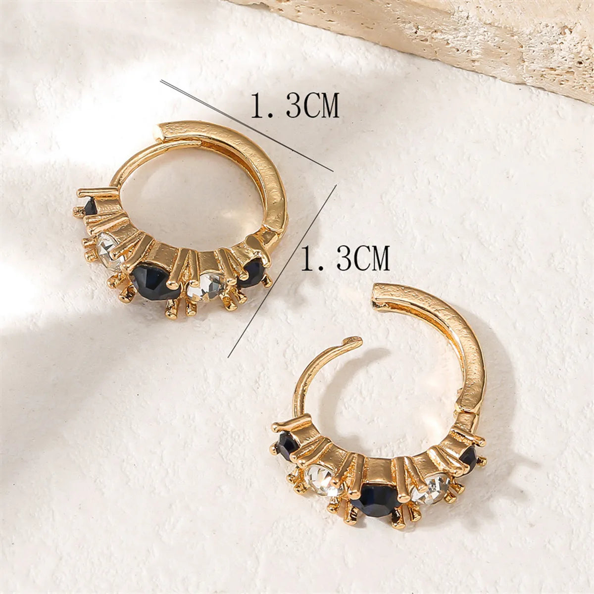 1 Pair Simple Style Geometric Copper Rhinestones Hoop Earrings