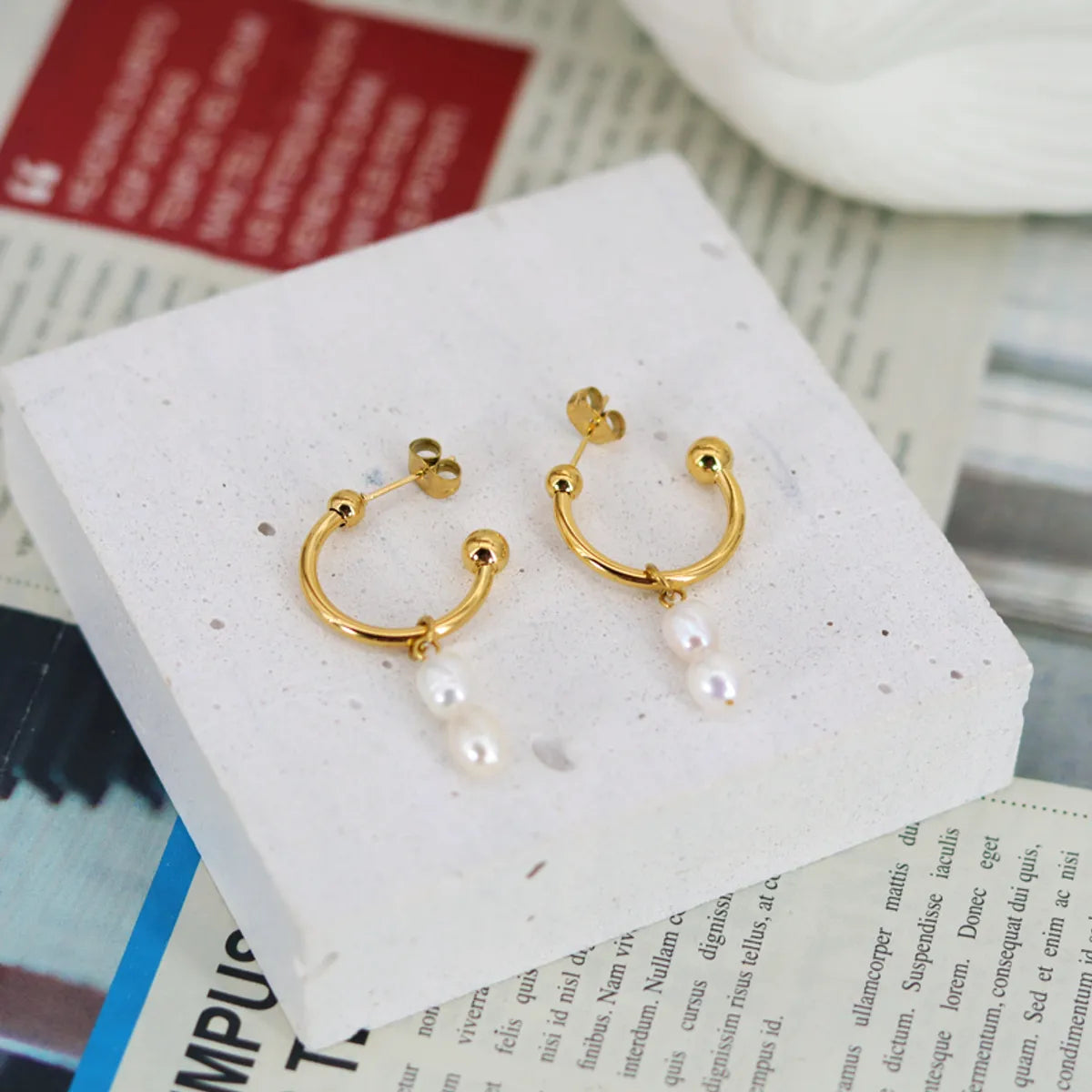 1 Pair Simple Style Geometric Freshwater Pearl Titanium Steel 18k Gold Plated Drop Earrings