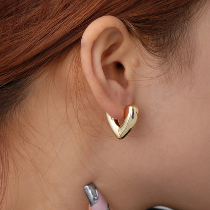 1 Pair Simple Style Geometric Heart Shape Plating Copper Ear Studs