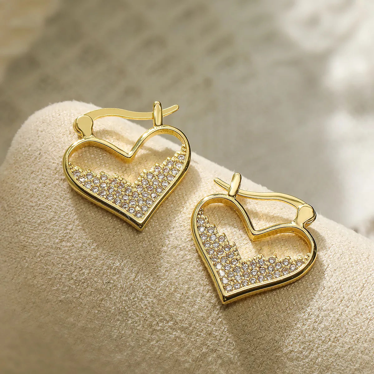 1 Pair Simple Style Geometric Heart Shape Plating Inlay Copper Zircon 18k Gold Plated Hoop Earrings