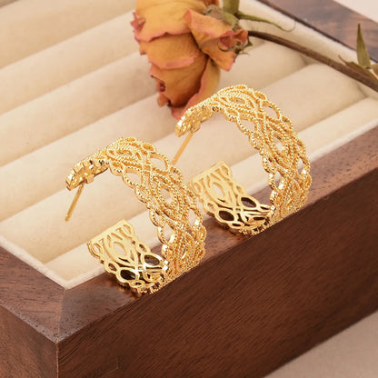 1 Pair Simple Style Geometric Hollow Out Copper 18k Gold Plated Ear Studs