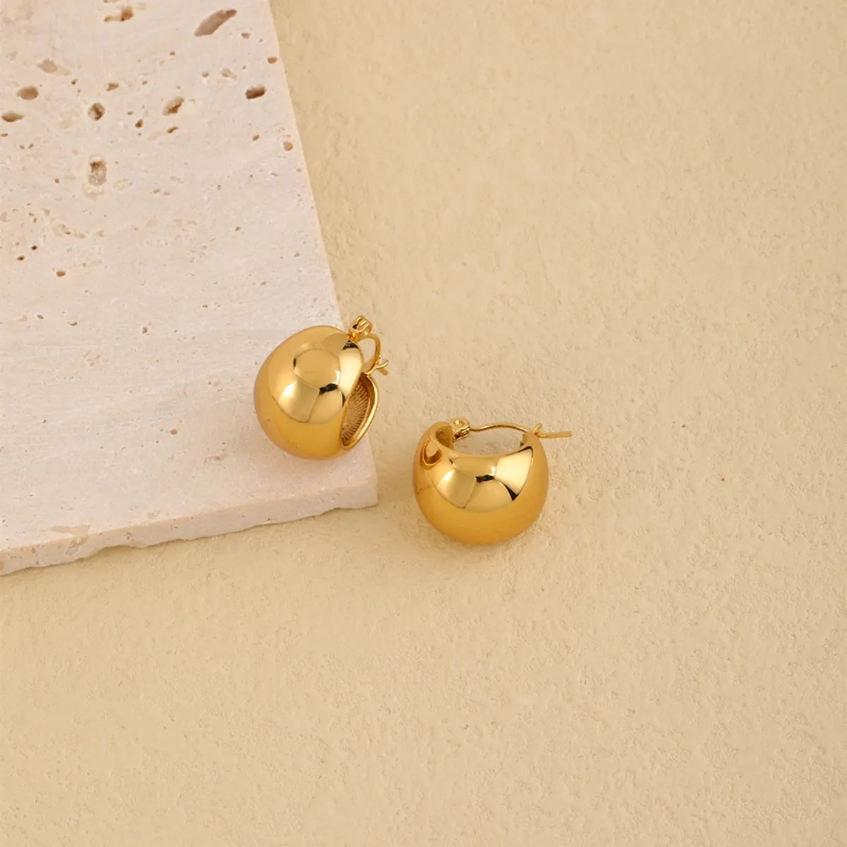 1 Pair Simple Style Geometric Oval Polishing Plating Stainless Steel Gold Plated Ear Studs