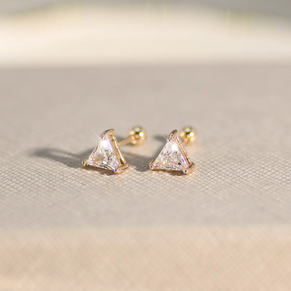 1 Pair Simple Style Geometric Plating Copper Zircon Ear Studs