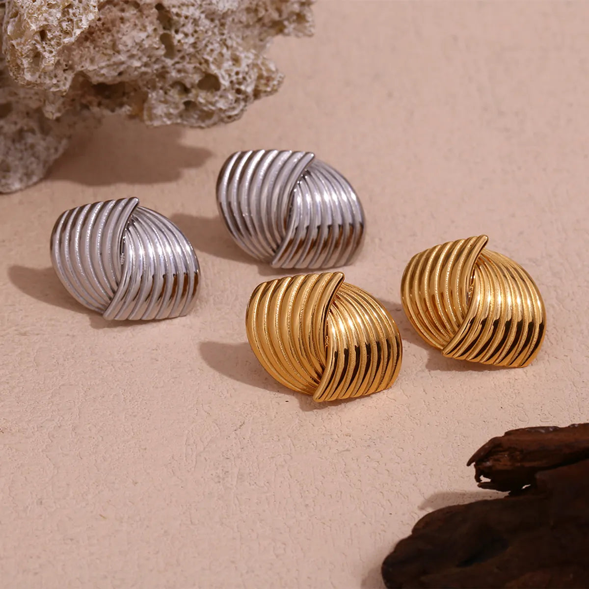 1 Pair Simple Style Geometric Plating Stainless Steel 18k Gold Plated Ear Studs