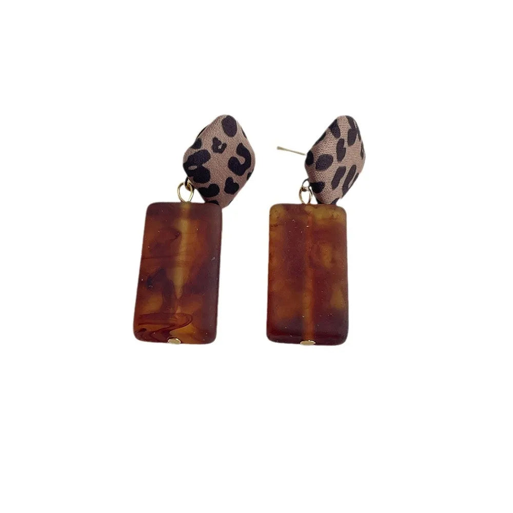 1 Pair Simple Style Geometric Resin Drop Earrings