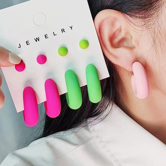 1 Pair Simple Style Geometric Solid Color Spray Paint Arylic Ear Studs