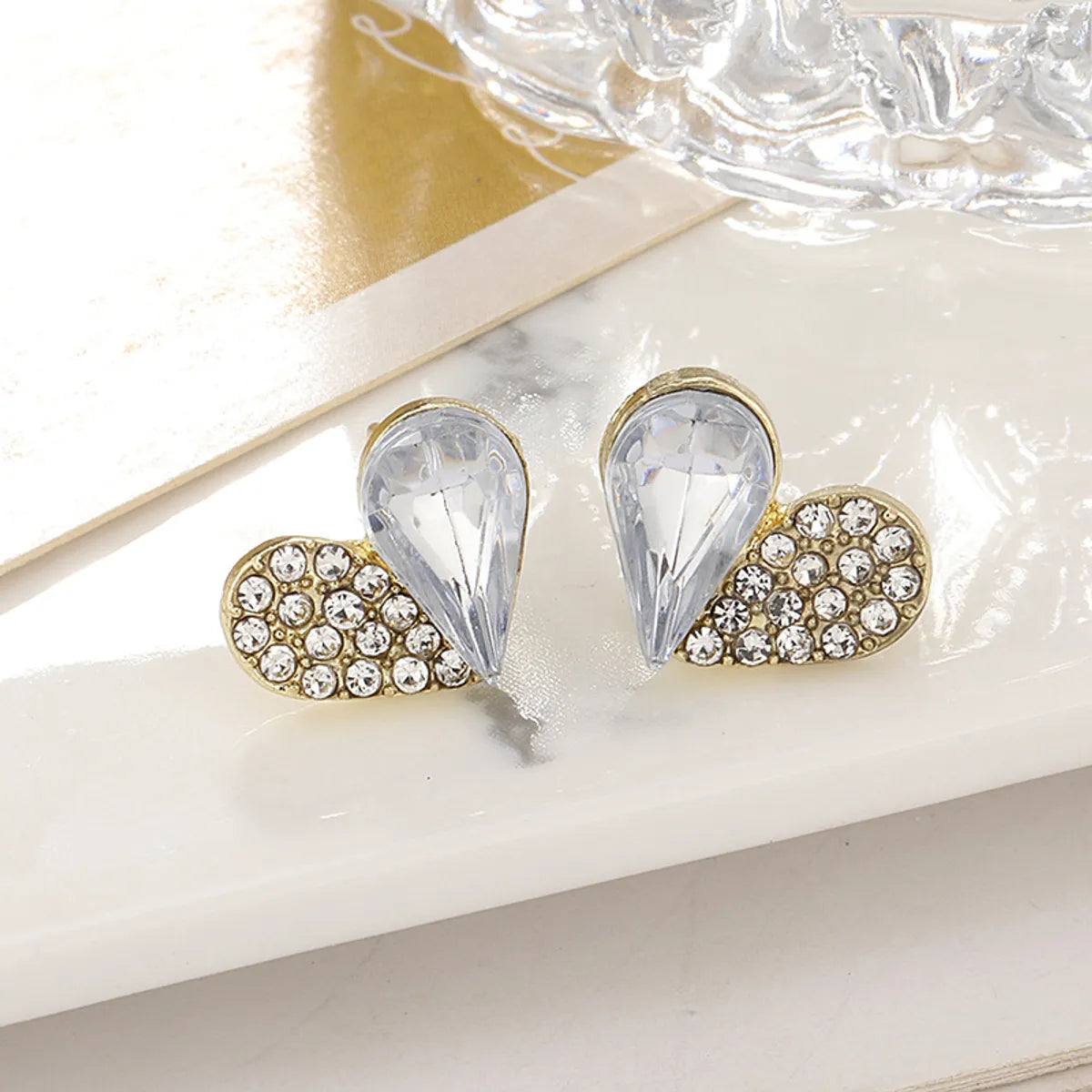 1 Pair Simple Style Heart Shape Alloy Diamond Ear Studs