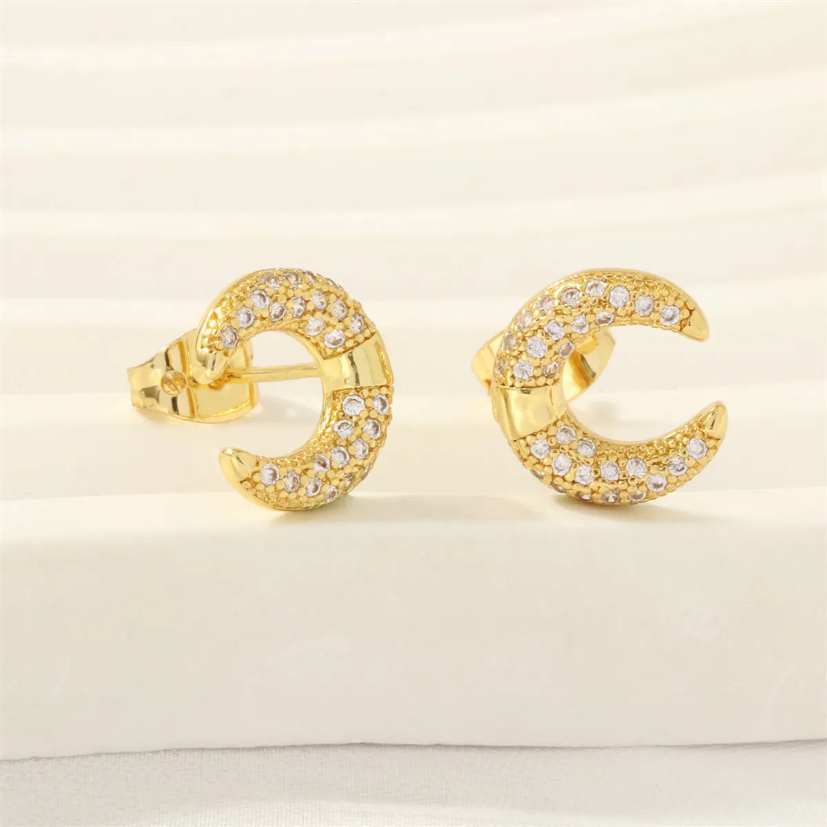 1 Pair Simple Style Heart Shape Butterfly Bow Knot Plating Inlay Copper Zircon 18k Gold Plated Ear Studs