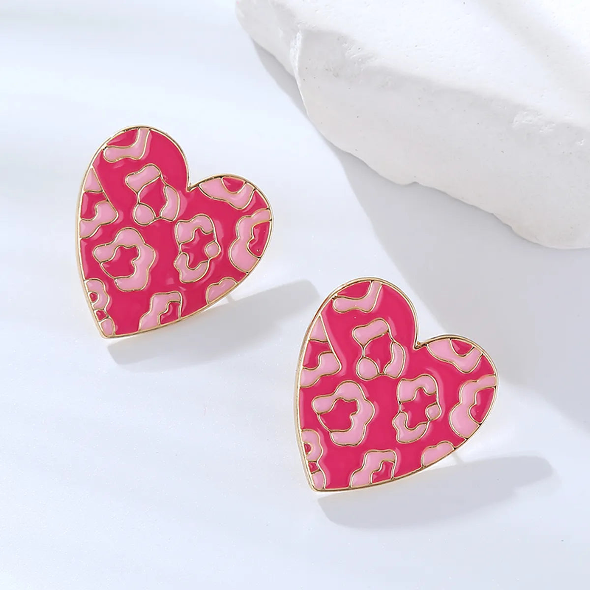 1 Pair Simple Style Heart Shape Enamel Alloy Ear Studs