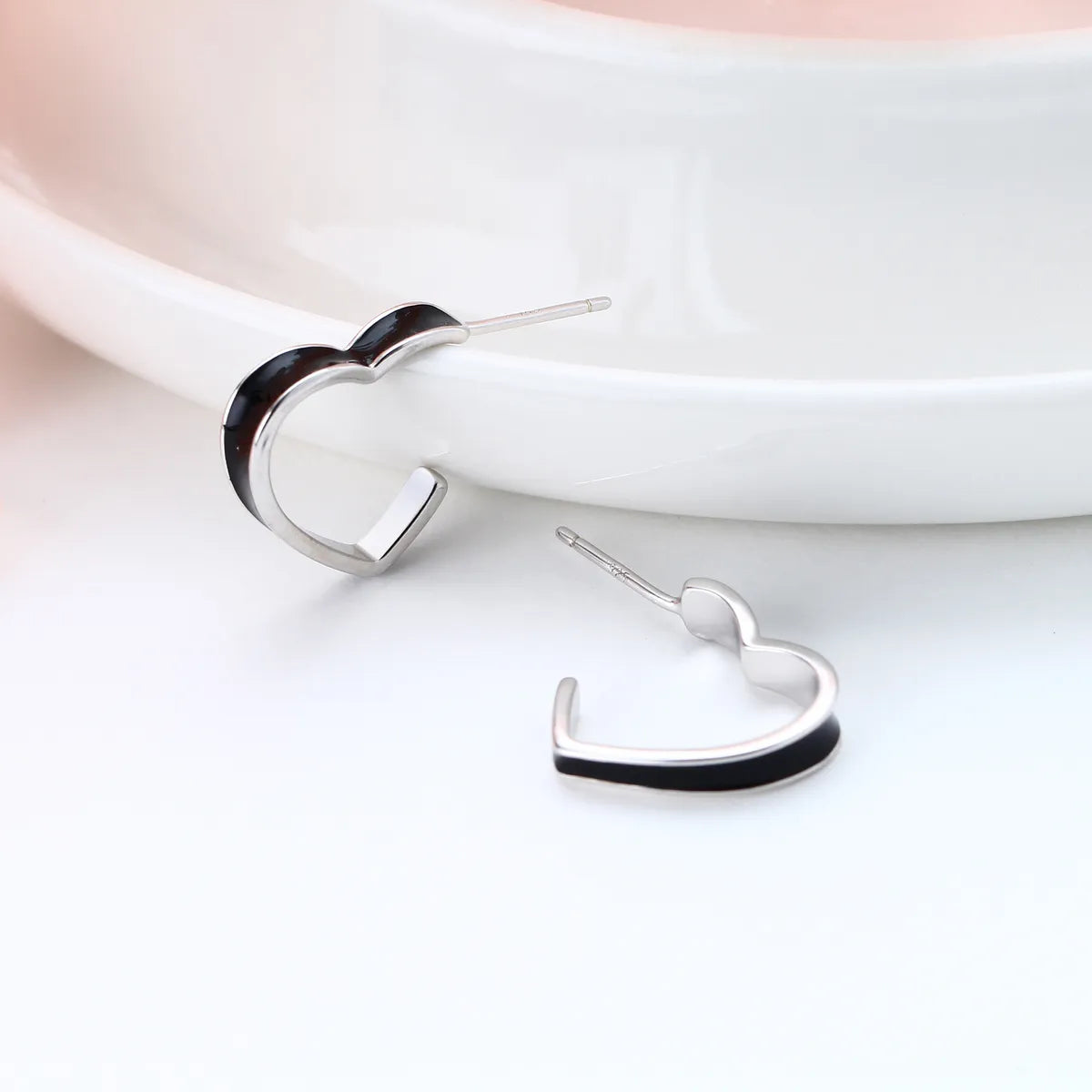 1 Pair Simple Style Heart Shape Epoxy Plating Sterling Silver Ear Studs