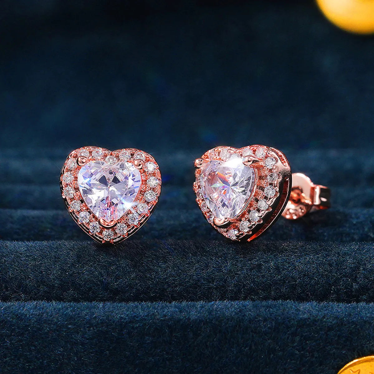 1 Pair Simple Style Heart Shape Inlay Copper Zircon Ear Studs