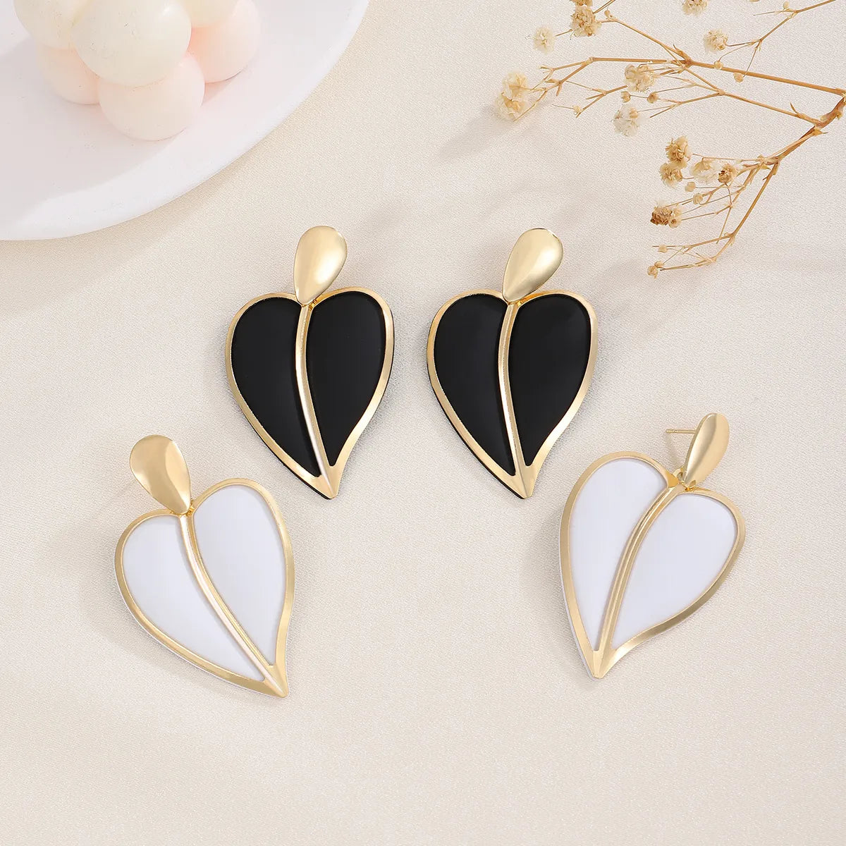 1 Pair Simple Style Heart Shape Plating Alloy 14k Gold Plated Ear Studs