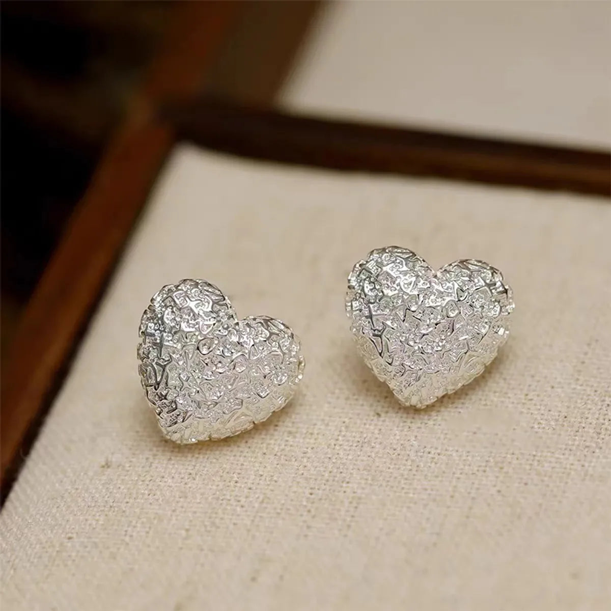 1 Pair Simple Style Heart Shape Plating Alloy Gold Plated Ear Studs