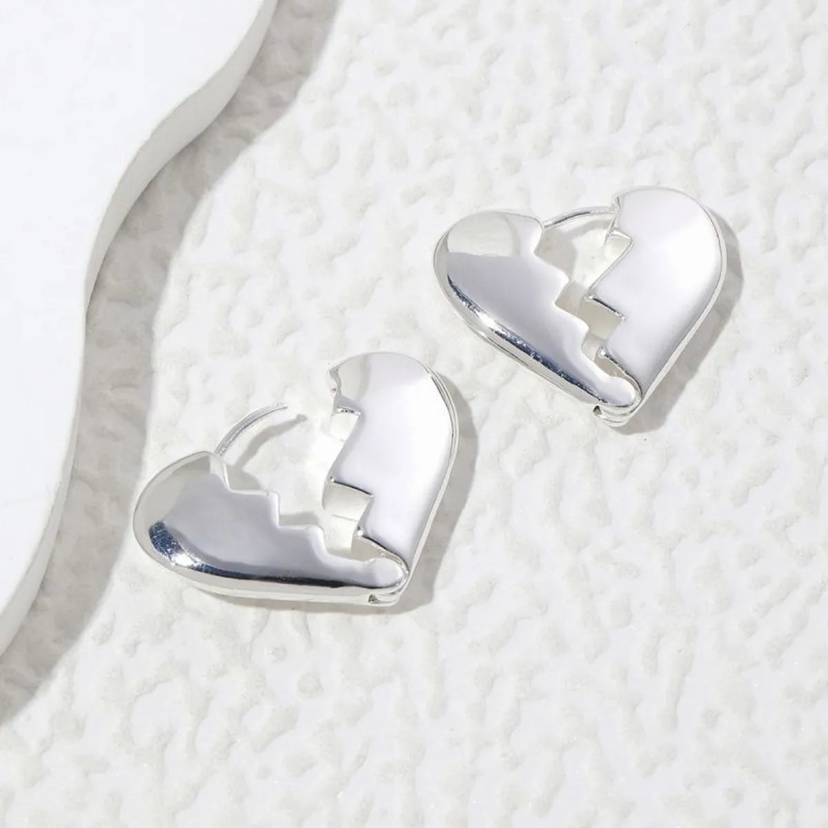 1 Pair Simple Style Heart Shape Plating Copper 18k Gold Plated White Gold Plated Earrings