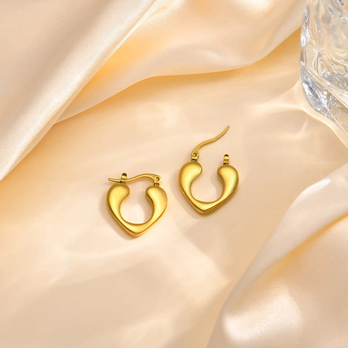 1 Pair Simple Style Heart Shape Plating Stainless Steel Gold Plated Earrings