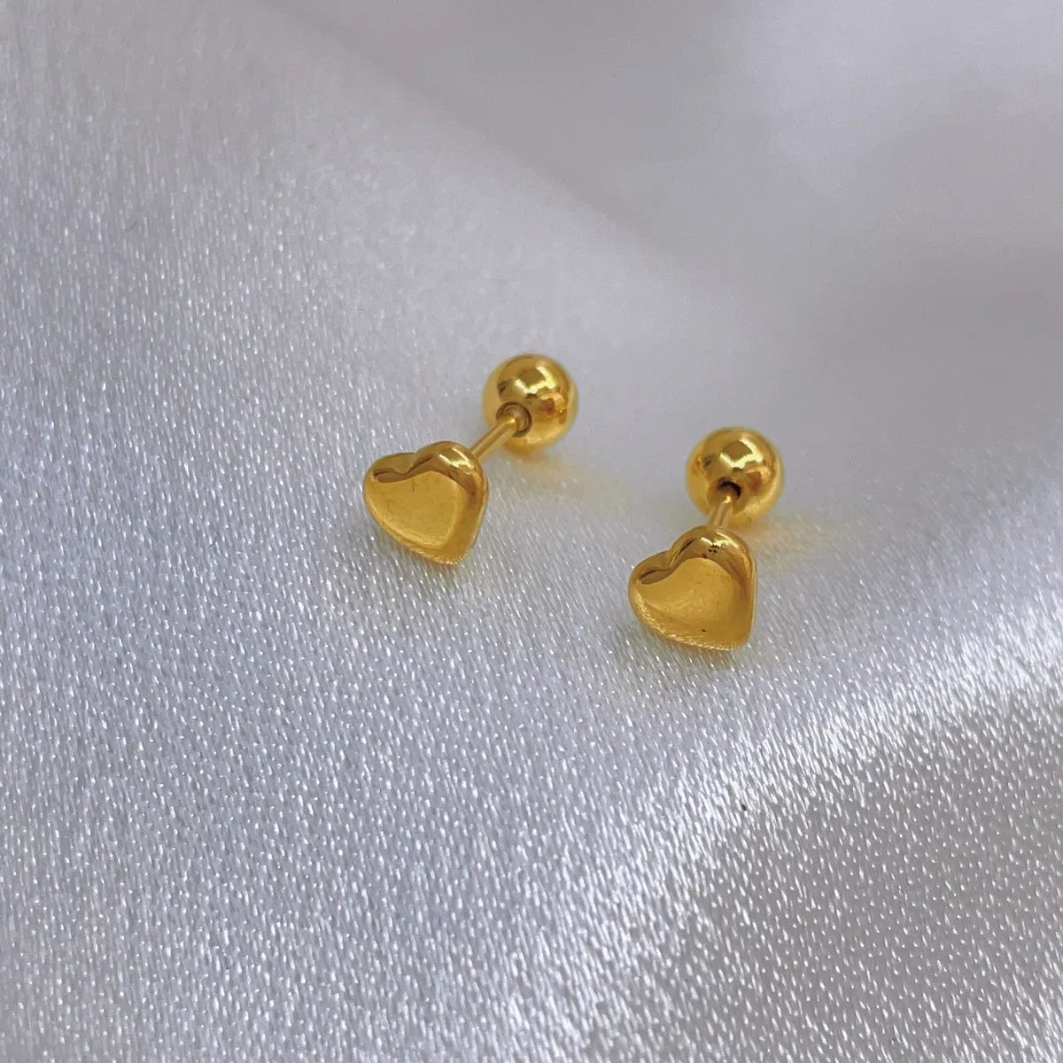 1 Pair Simple Style Heart Shape Plating Titanium Steel Gold Plated Ear Studs