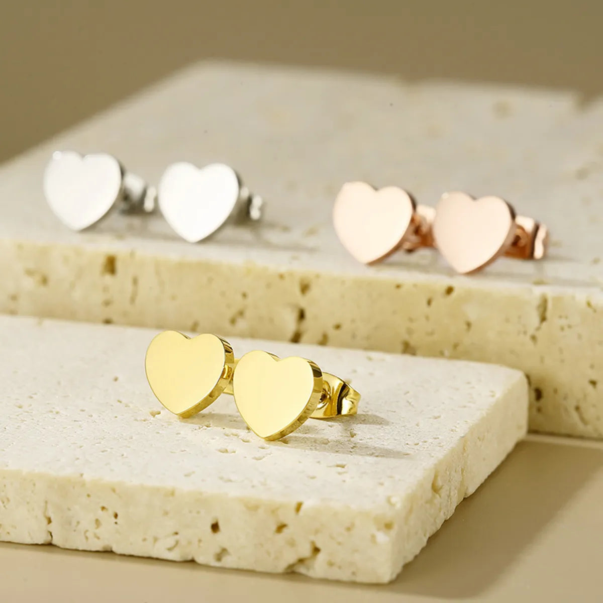 1 Pair Simple Style Heart Shape Titanium Steel Gold Plated Ear Studs