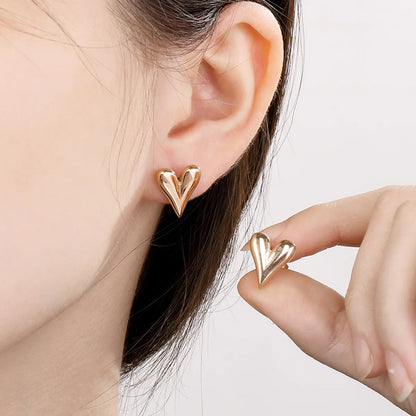 1 Pair Simple Style Heart Shape Titanium Steel Gold Plated Ear Studs