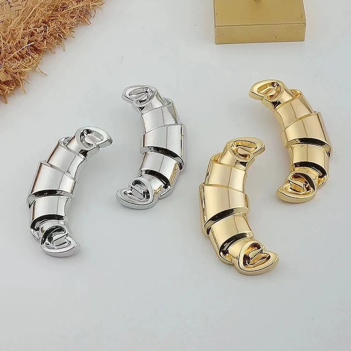 1 Pair Simple Style Horns Plating Alloy Ear Studs