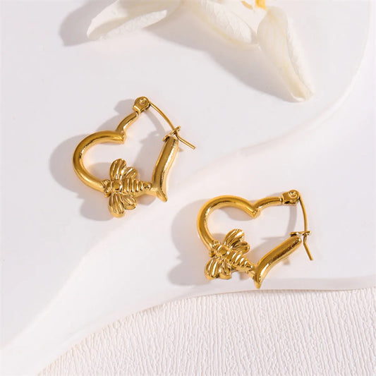 1 Pair Simple Style Irregular Heart Shape Bee Plating Stainless Steel 18k Gold Plated Ear Studs