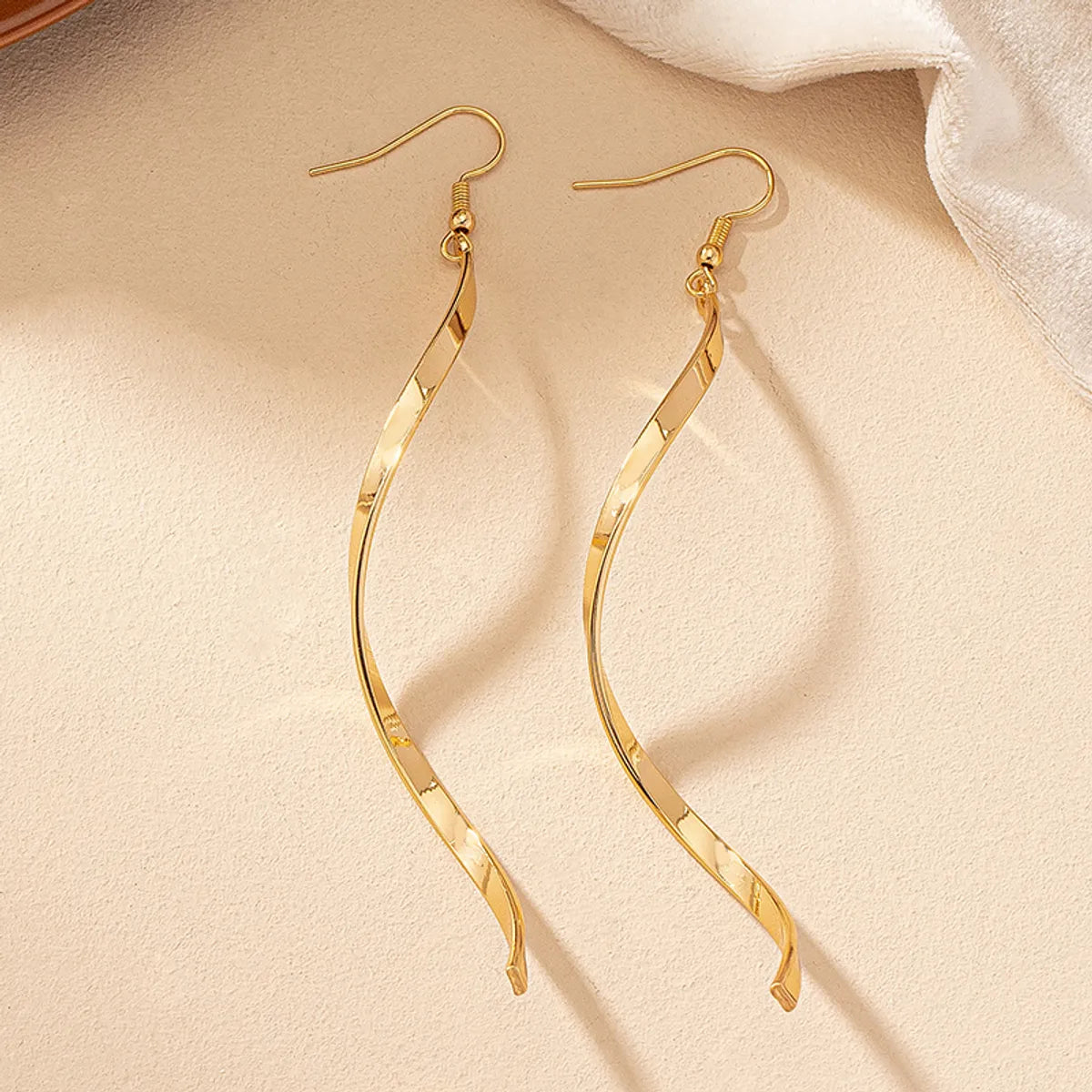 1 Pair Simple Style Irregular Plating Alloy Drop Earrings