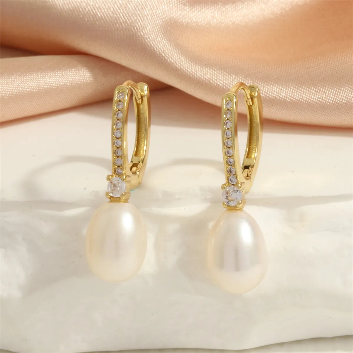 1 Pair Simple Style Irregular Plating Inlay Copper Zircon 18k Gold Plated Drop Earrings