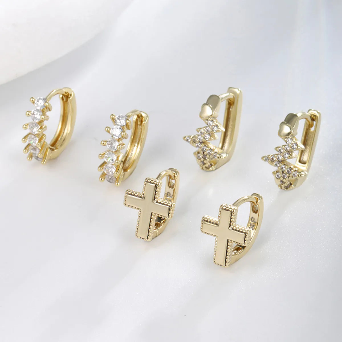 1 Pair Simple Style Korean Style Geometric Cross Plating Inlay Copper Artificial Gemstones 18K Gold Plated Earrings