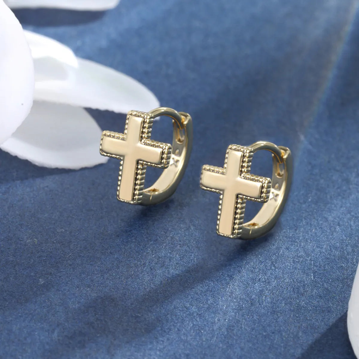 1 Pair Simple Style Korean Style Geometric Cross Plating Inlay Copper Artificial Gemstones 18K Gold Plated Earrings