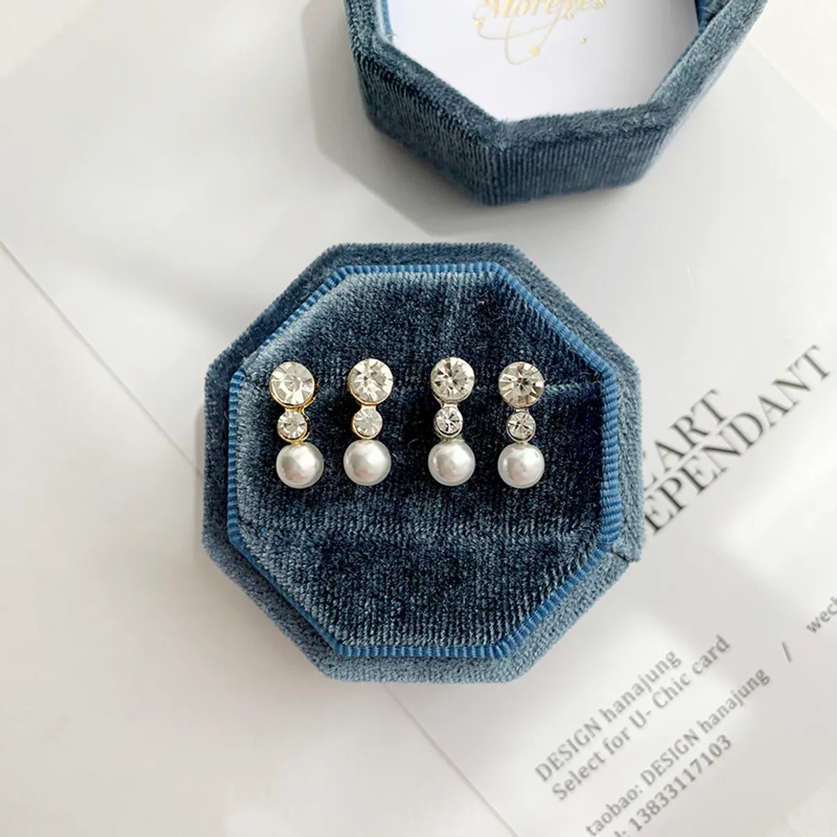 1 Pair Simple Style Korean Style Geometric Plating Inlay Alloy Artificial Rhinestones Artificial Pearls White Gold Plated Gold Plated Ear Studs