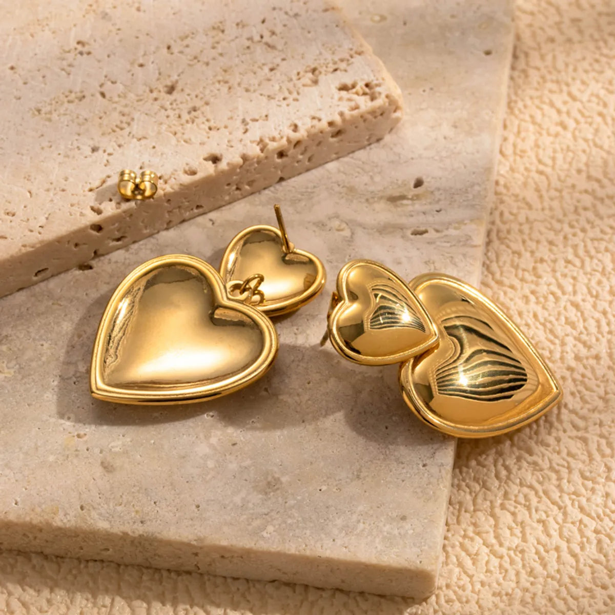 1 Pair Simple Style Korean Style Heart Shape Stainless Steel 18k Gold Plated Drop Earrings