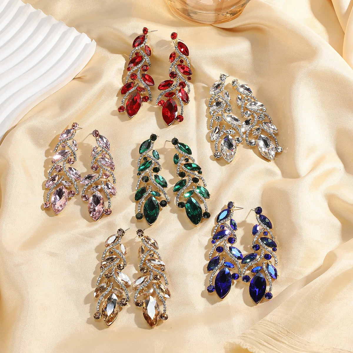 1 Pair Simple Style Leaf Plating Rhinestone Drop Earrings